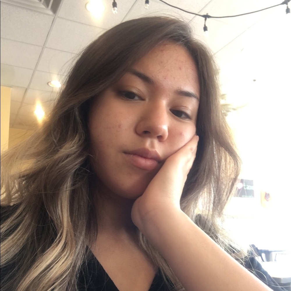 Meet your Posher, Julissa